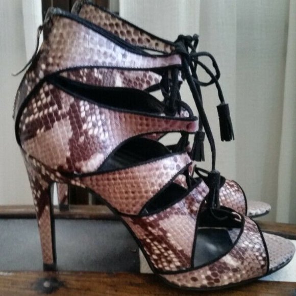 COPY - NEW Zara Womens 10-10.5 Snakeskin High Heel Shoes - Picture 1 of 6